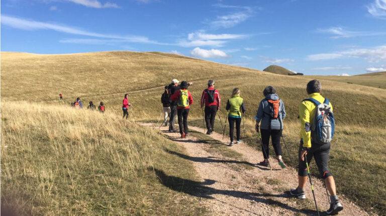 monti_sibillini_trekking_di_gruppo