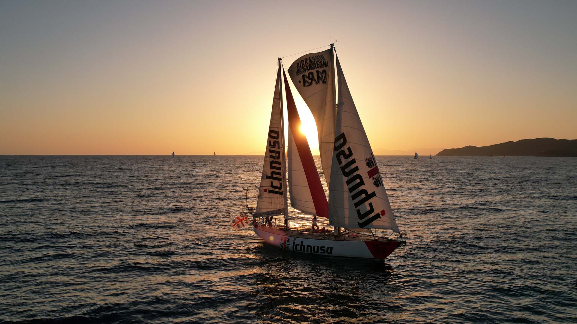 Viaggio in Sardegna in barca a vela ecosostenibile