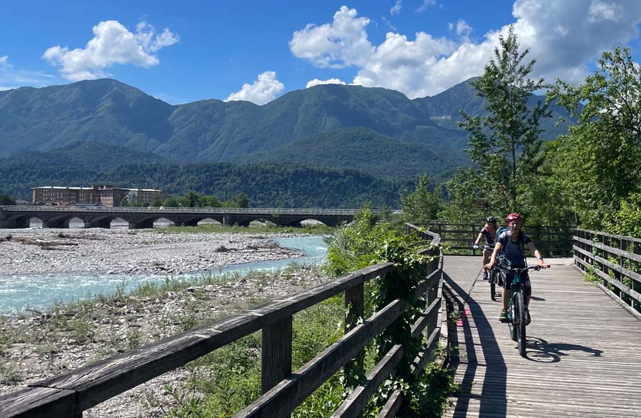 By bike along the Tagliamento River